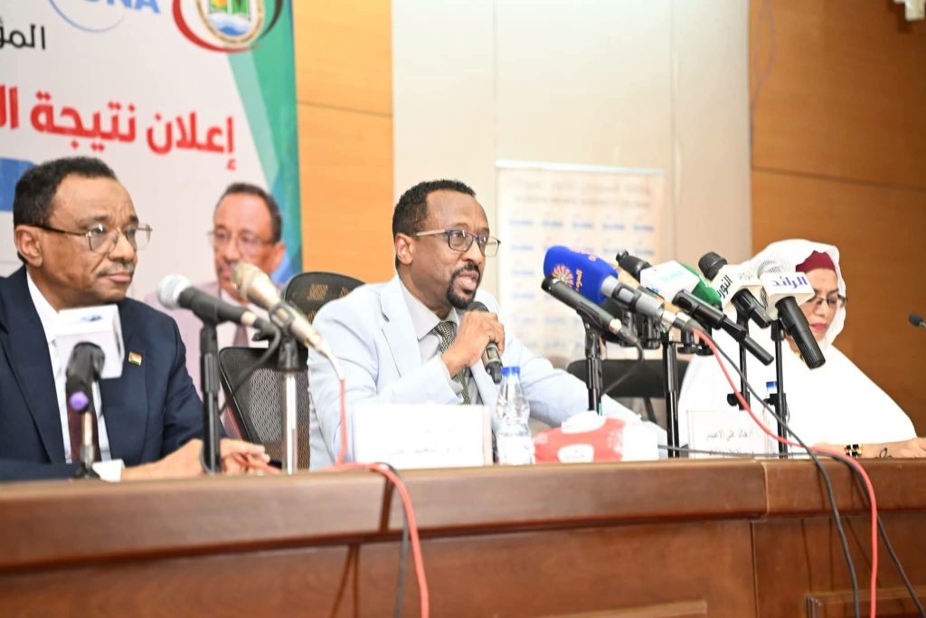 الإعيسر: التعليم متاح لكل أبناء الوطن ولا نحاسب طالباً بجريرة ذويه