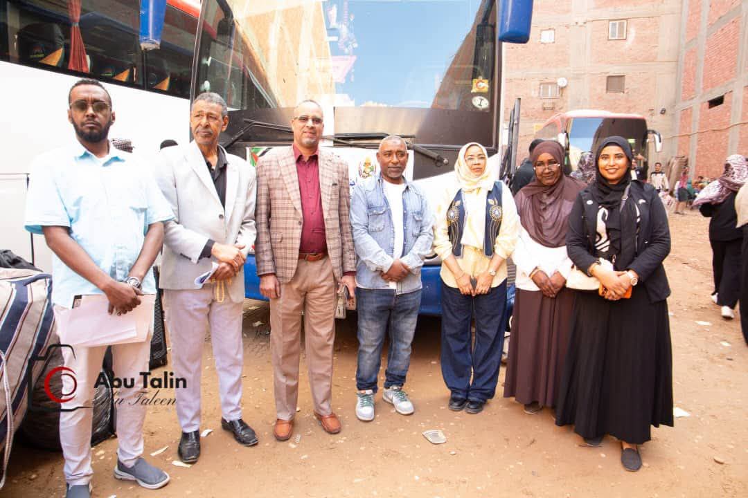 عودة 490 طالباً سودانياً وأسرهم من مصر.. لجنة الأمل تكشف موعداً حاسماً قبل انطلاق العام الدراسي